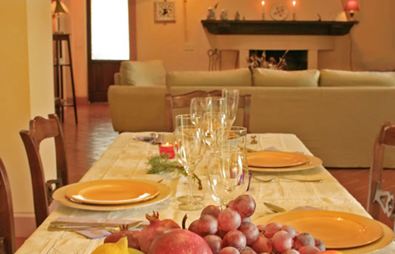 Laid table in Casa Claudia